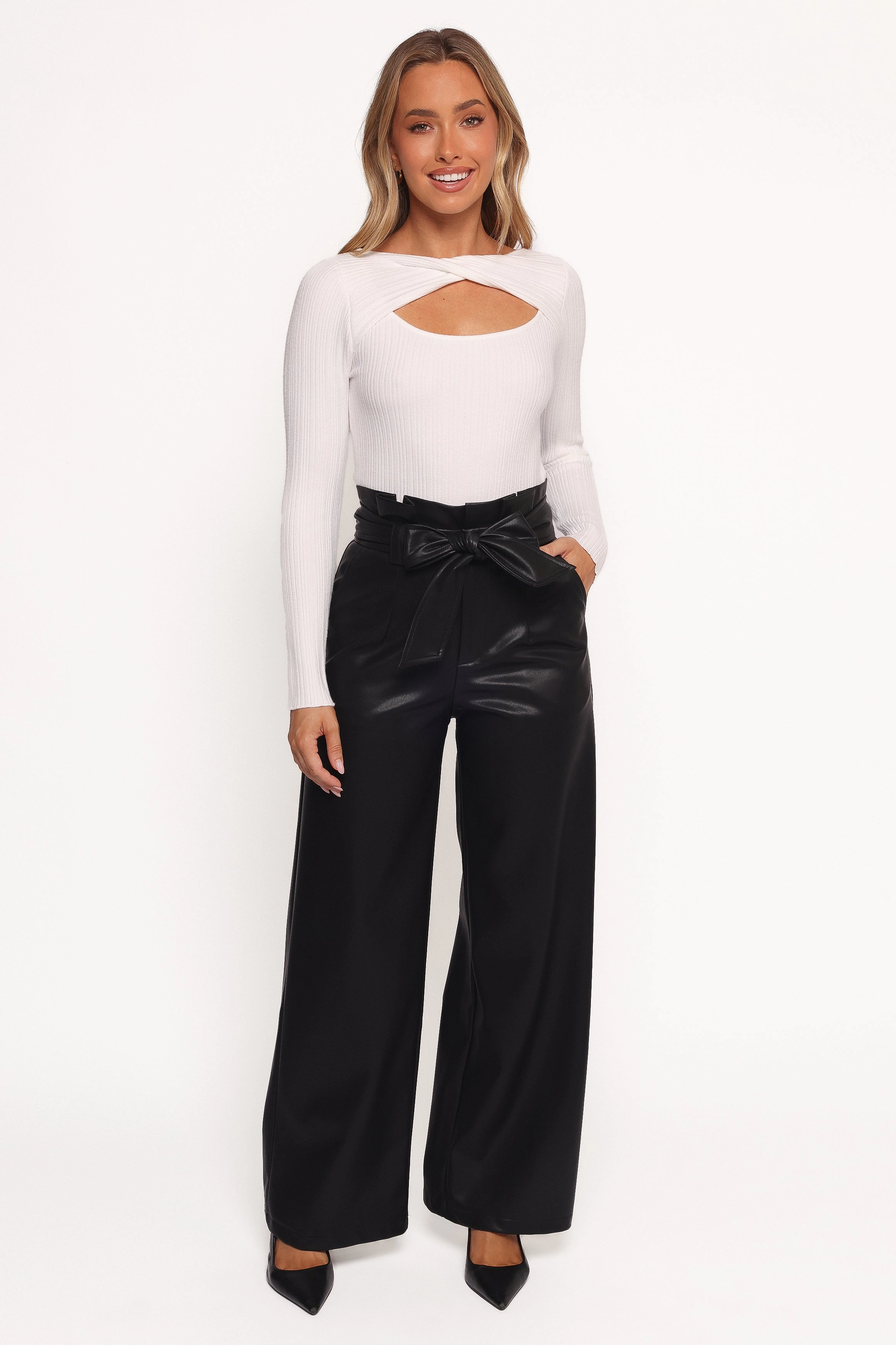 Asher Twist Neck Knitted Top - White