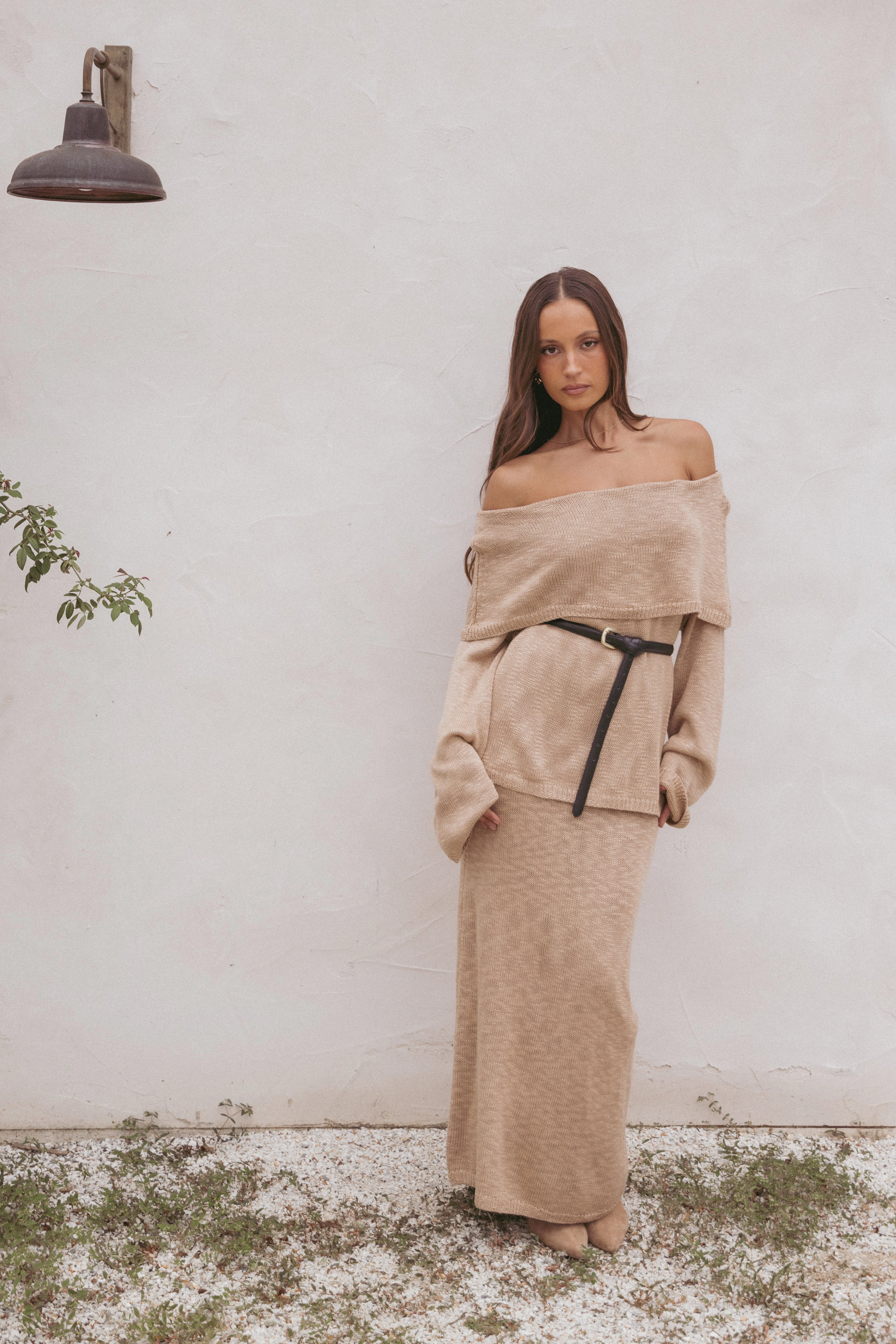 Indya Off Shoulder Top - Mocha