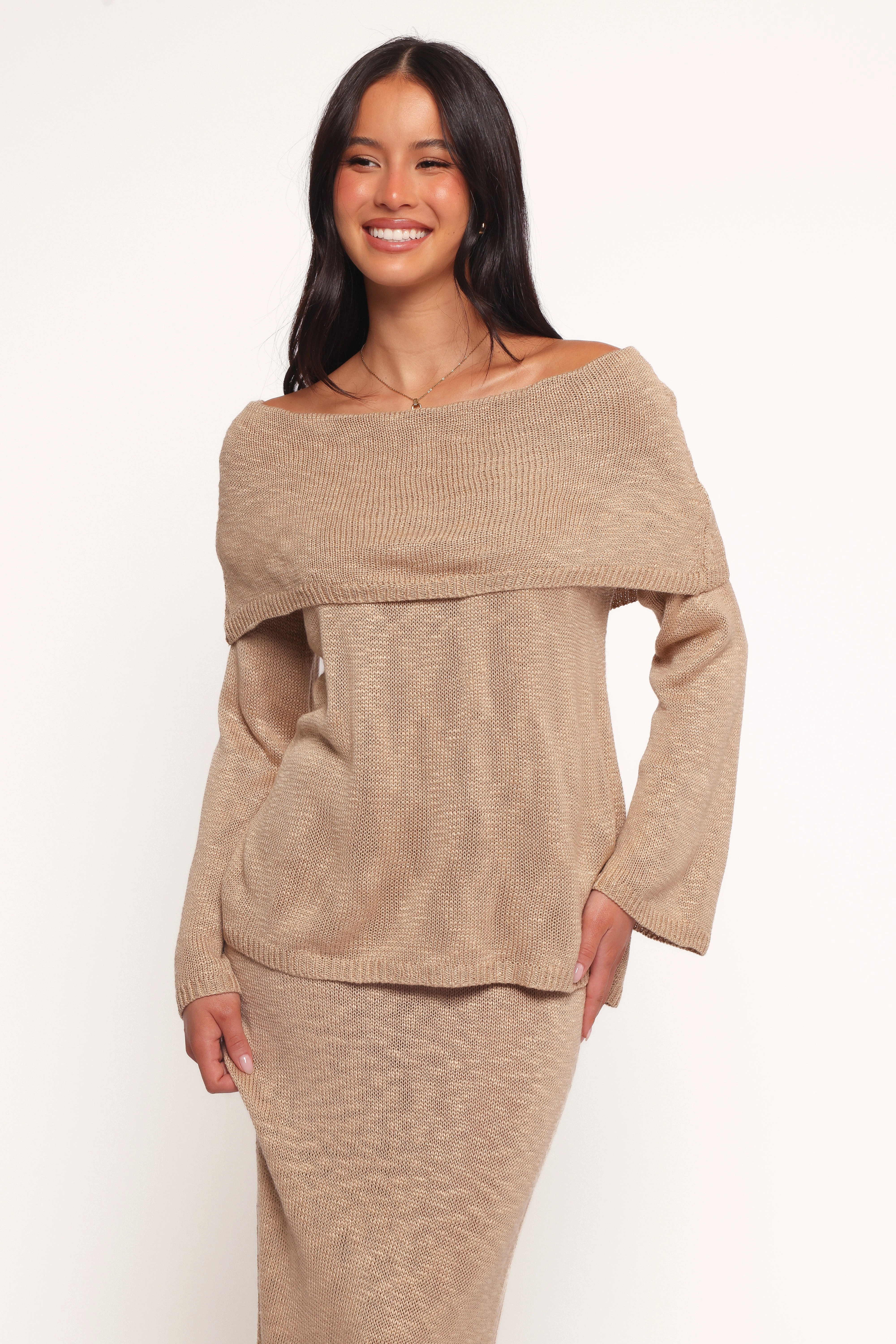 Indya Off Shoulder Top - Mocha