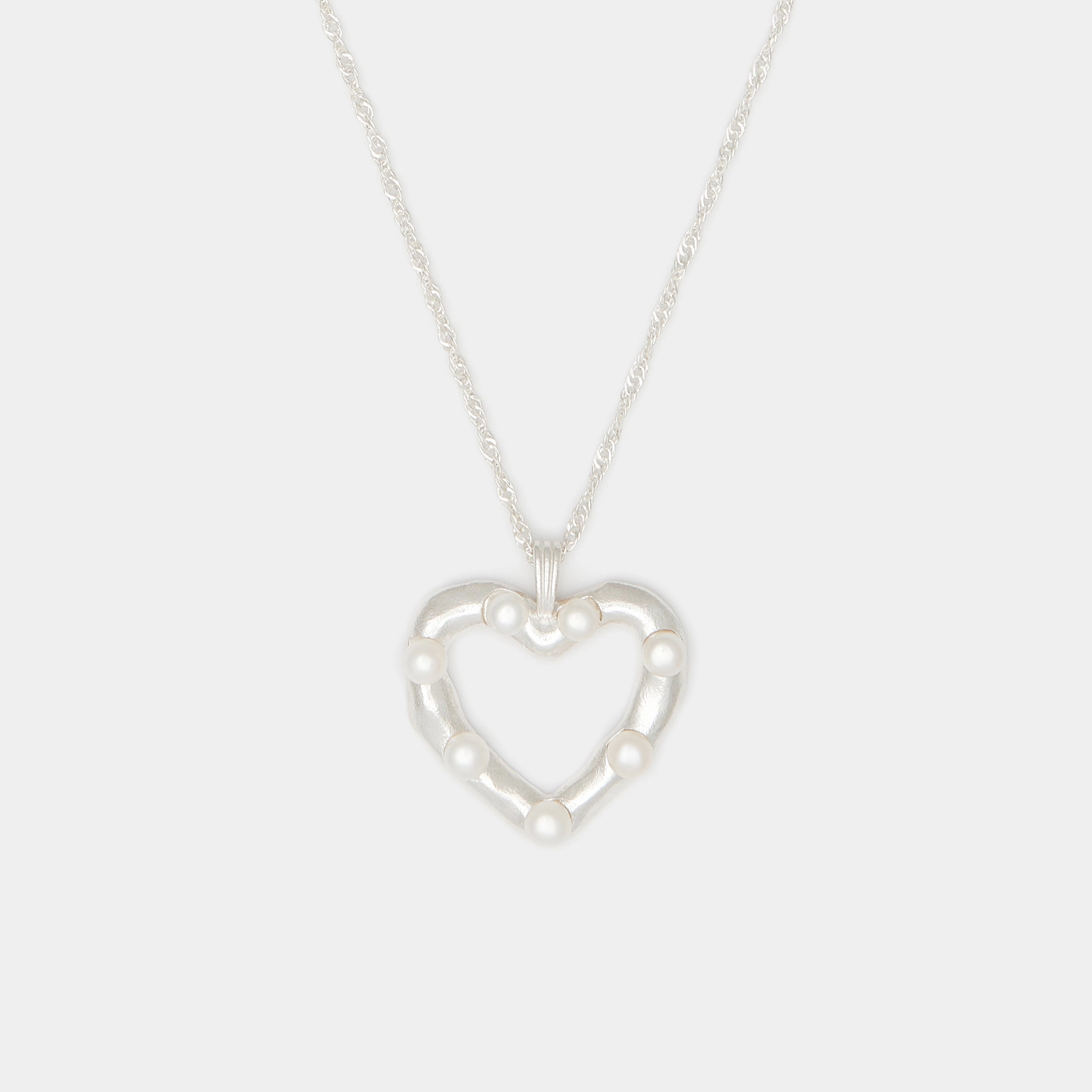 Lulu Freshwater Pearl Heart Necklace in Silver