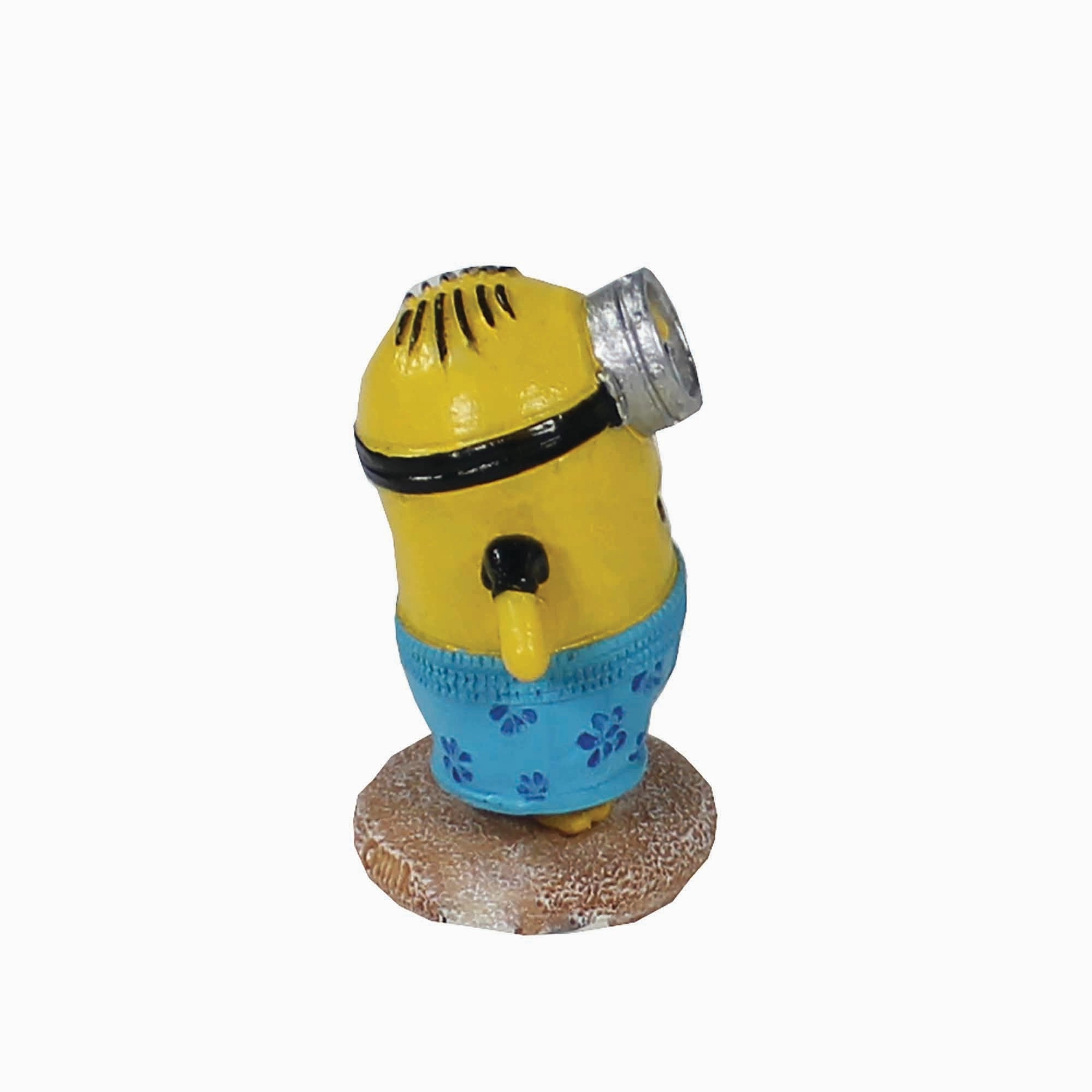 Penn-Plax Minions Officially Licensed Fish Tank and Aquarium Ornament – Beach Buddy Stuart - Small