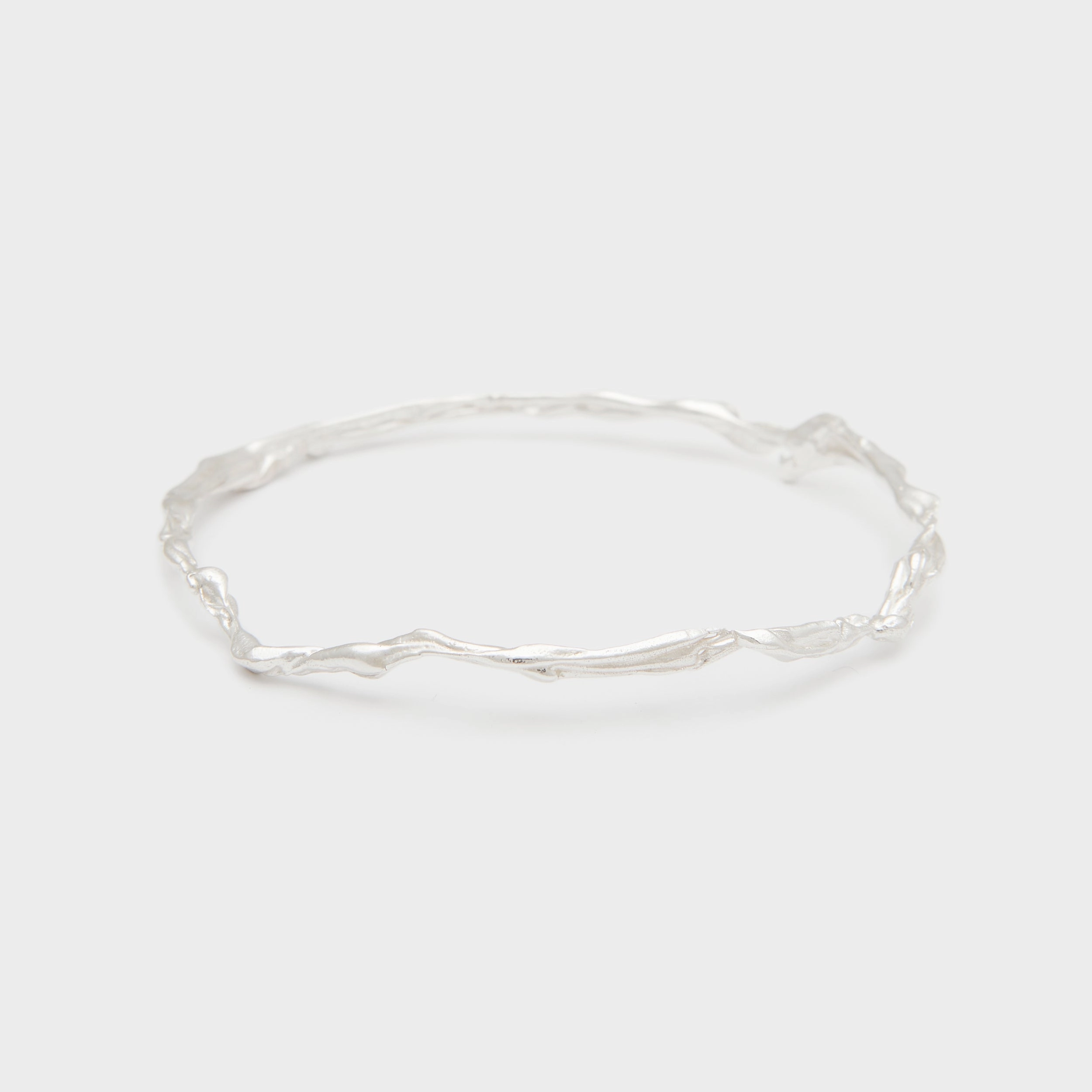 Terra Bangle in Silver