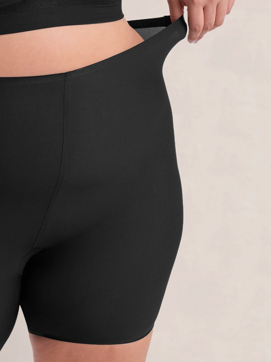 Truekind® Seamless Stretch Mid-Waist Short